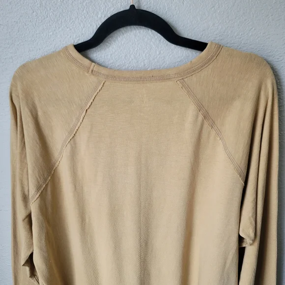 NWT Aerie Game Night Champion Long Sleeve Graphic Tee, Medium, Mustard Yellow - Picture 6 of 8